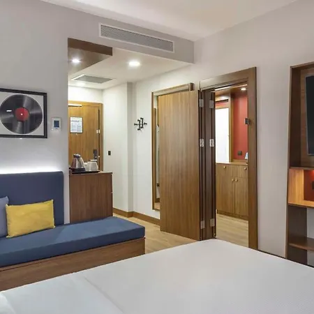Hampton By Hilton Airport, Arnavutkoy 4*