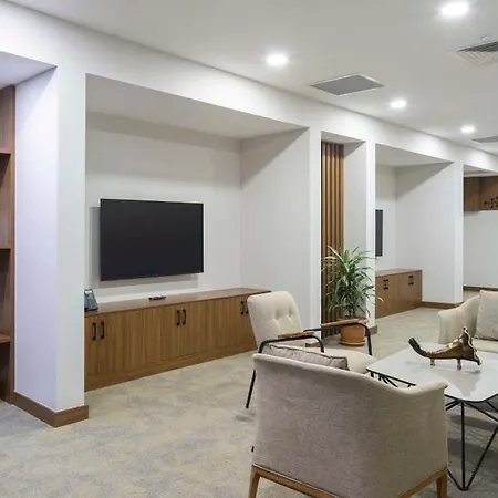 Hampton By Hilton Airport, Arnavutkoy Hotel Istanbul