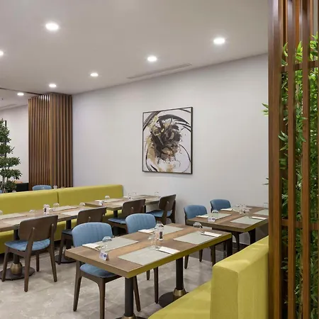 Hampton By Hilton Istanbul Airport, Arnavutkoy فندق Tasoluk