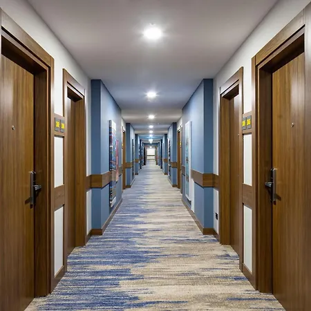 Hampton By Hilton Airport, Arnavutkoy Istanbul