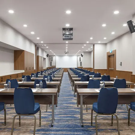 Hotel Hampton By Hilton Istanbul Airport, Arnavutkoy 4*