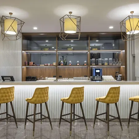 Hampton By Hilton Istanbul Airport, Arnavutkoy Hotell