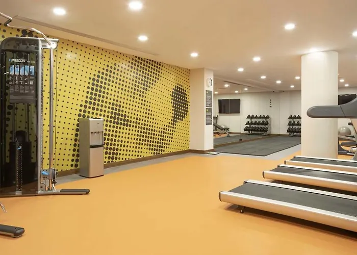 Отель Hampton By Hilton Istanbul Airport, Arnavutkoy 4*